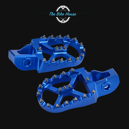 KTM ANODISED BLUE CNC 57mm WIDE FOOTPEGS FOR ULTIMATE GRIP STAINLESS TEETH